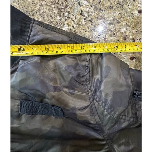 Southpole VINTAGE Y2K Camo Army Zip Up Bomber Puffer Jacket Men’s Size Medium - Picture 10 of 13